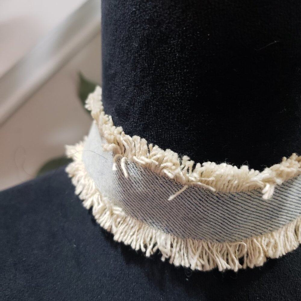 Women's Blue & White Fashion Denim Collar Necklace with Lobster Necklace - Picture 5 of 6